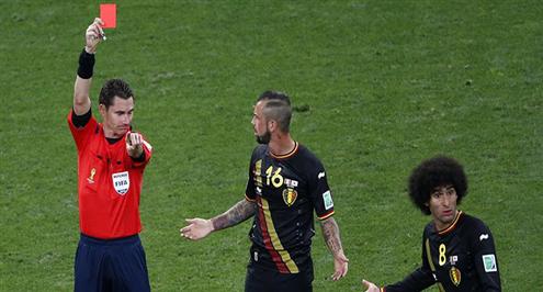 إيقاف البلجيكي ديفور لمباراة واحدة فقط